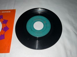 DAVID SEVILLE - Almost Good / The Chipmunk Song - 45 Record 7&quot; Chipmunks - £10.28 GBP