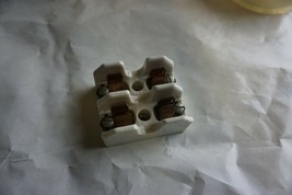 NO. 2502  2 Pole 30 AMP 250 VOLT Porcelain  Fuse Block New Old Stock - $348.38 MXN