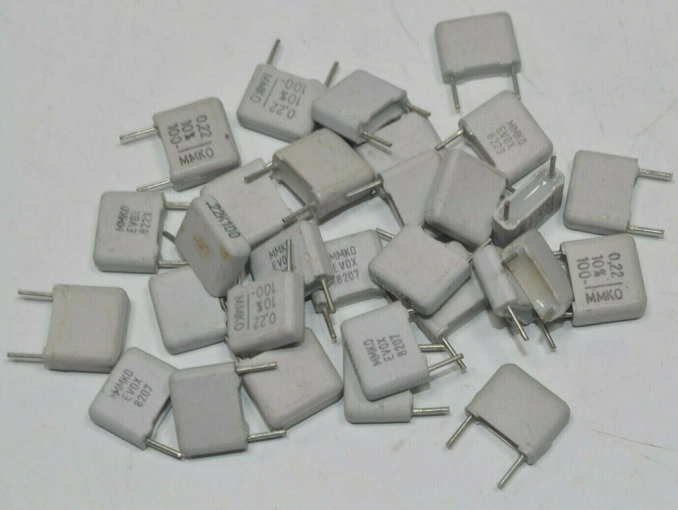 Lot of 30 EVOX MMKO .022UF .22K100 100VAC 10% Film Capacitor - $13.83