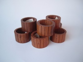 Set Of 8 Wood Grooved Napkin Rings VTG MoD made in India IEH Qualitymark  - £14.04 GBP