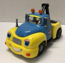 Chevron Cars Trevor Tow Truck Collectible Car #29 2001 - £11.62 GBP