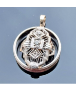 Authenticity Guarantee

14k WHITE GOLD ART DECO DIAMOND PENDANT - $12,615.74 MXN