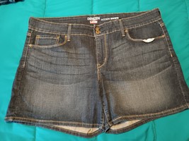 Denizen from Levi&#39;s Shorts Womens 18 Denim Mid Rise Modern Fit Flat Front (V8) - $15.79