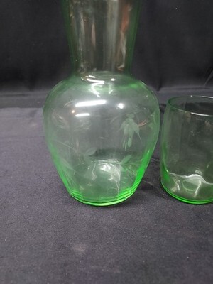 Vintage Green Depression Uranium Glass Decanter & Cup - GLOWS & NO CHIPS Item image 3