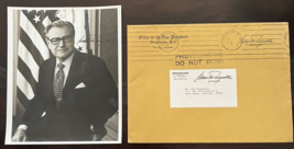 1975 Vice President Nelson Rockefeller Facsimile Signed Glossy BW Photo Envelope - £30.36 GBP