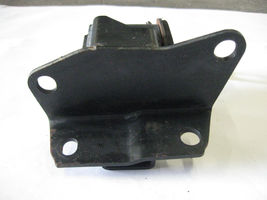 2000-05 Toyota Celica GT & GT-S Autmatic Transmission Enigne Motor Mount image 7