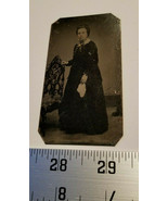 Tintype Photo Woman Handkerchief Ornate Chair Hanky Old Photograph Home ... - £18.93 GBP