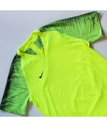 Nike Vaporknit II Size L Soccer Jersey Volt AQ2674-702 - £47.06 GBP