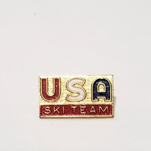 USA Ski Team Skiing Sports  Lapel Pin 3/4&quot; Gold Tone Snowboarding Travel - £14.23 GBP