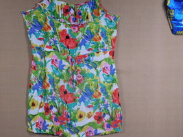 Forever 21 Women&#39;s Sleeveless Floral Blouse Size M - $8.42