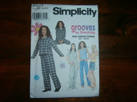 Simplicity 8911 Size 3/4-9/10 Junior&#39;s Pajamas - $12.86