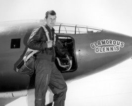 Chuck Yeager In Front Of The Bell X-1 &quot;Glamorous Glennis&quot; - 8X10 Photo Reprint - £6.55 GBP