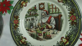 Royal Staford Christmas Dinner Salad Plates Santa In His Workshop New Set Of 2 P - £42.71 GBP