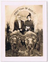 Photo Knotts Berry Farm Ghost Town Or Bust Mildred Fred Snivley  3 1/2&quot; x 4 1/2&quot; - £10.27 GBP