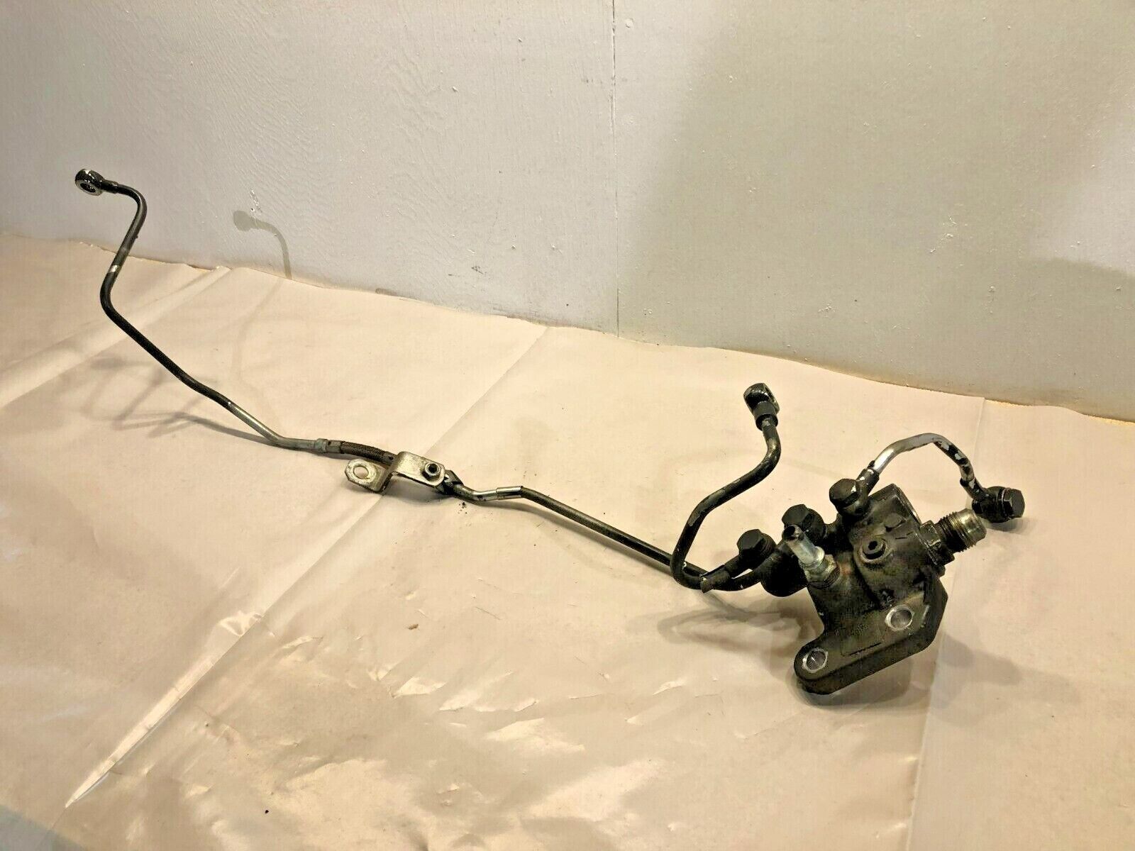 Cummins 8.3L ISL PACCAR Diesel Engine Fuel Connection Block 3966656 OEM - $135.23