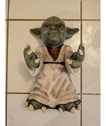 Star Wars Yoda Candy Holder Rubies 68371  - $29.67