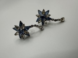 Antique Blue Rhinestone Silver Star Dangle Screw Back Earrings 1.5&quot; - £17.12 GBP