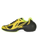 Authenticity Guarantee

Givenchy Men's Tk-Mx Runner Sneakers Size 39 - €389,16 EUR