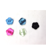 12 Buttons Acrylic flower shape  Black Blue Sage Fuchsia 2 Hole 19 mm - $24.12 MXN+