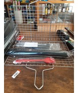 Cattlegrill Foldable BBQ Fish Grill Basket with a grill mat and a brush. - $17.63 CAD