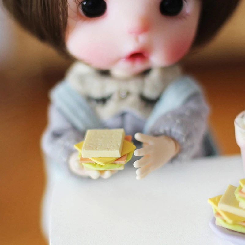 2pcs Mini Sandwiches Simulation Food Clay 1/12 Dollhouse Miniature Pretend Play - £8.71 GBP