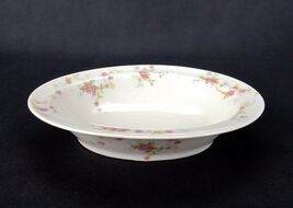 An item in the Pottery & Glass category: Theodore Haviland Touraine, Oval Vegetable Bowl 9.5" Made in America, New York
