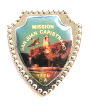 Mission San Juan Capistrano 1776 CA Souvenir Shield Pin Historic Landmar... - €8,49 EUR