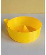 3D Printed Berry Spinner Bowl: Eco-Friendly Kitchen Gadget - $21.00