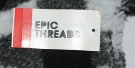 Epic Threads 3T Black White Fleece !/4 Zipper Pull Over Shirt image 7