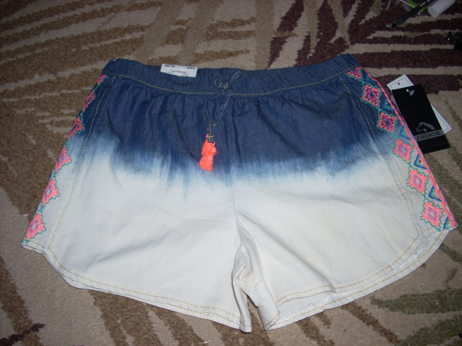 girls shorts Jordache size XL 14-16 nwt white blue denim embroidered sides - $20.00