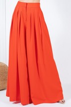 Large Hem Wide Leg Pleated Solid Pants - $60.23 CAD