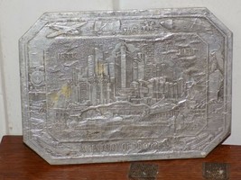 Vintage 1833-1933 A Century Of Progress Cardboard/ Foil Hot Plate - $457.57 MXN