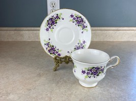 Queen Anne Purple Violets Fine Bone China Tea Cup And Saucer Set - £11.59 GBP