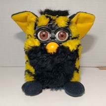 Furby 1999 Bumble Bee Yellow &amp; Black 6.5&quot; Tiger Electronics Toy *NO SOUND* - £24.12 GBP