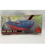 MaCh Polish Submarine ORP DZIK P52 1/400 Scale Plastic Model Kit - $256.44 MXN