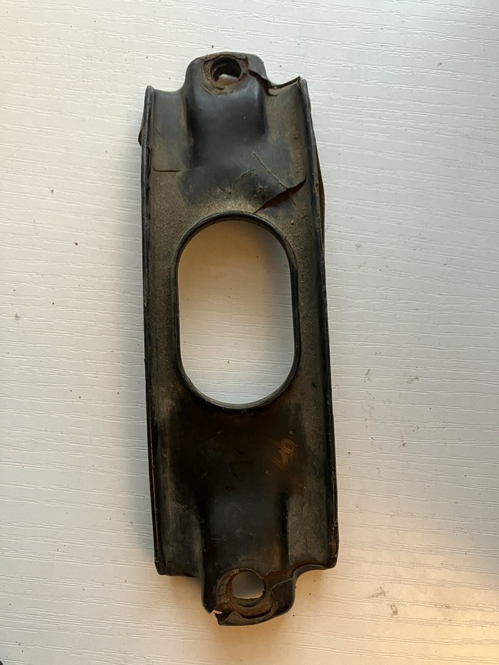 92-00 Civic Del Sol Battery Tie Down Bracket No rods - $9.89