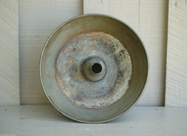 Old Vintage Primitive Tin Angel Food Cake Pan Kitchen Tool Country Farm Decor a - £15.63 GBP