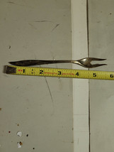 Heirloom Sterling Silver Cocktail Fork Kitchen Collectable 2 Tine Olive ... - $372.61 MXN