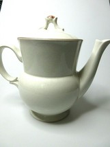 Vintage Hearthside Stoneware Tea Pot Casual Elegance Retro Ivory Beige J... - $29.67