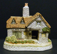 THE TANNERY - a David Winter Cottage from The English Village Collection © 1993 - £27.40 GBP