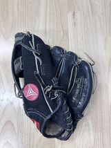 Regent XG 300 BB/SB Glove RH Throw Black 11 1/2" Black - $12.35