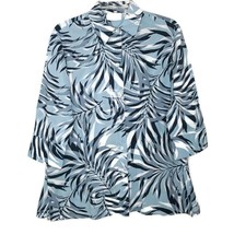 Liz Claiborne Womens Blouse Size M 3/4 Sleeve Button Front Collared Blue - $12.97