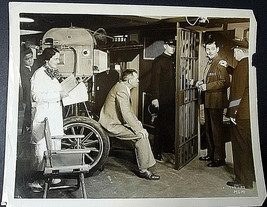 JAMES WONG HOWE:CINEMATOGRAPHER,CLARK GABLE (RARE 1930,S ON THE SET PHOTO  - £237.40 GBP