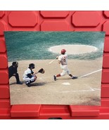 Cincinnati Reds MLB Baseball Johnny Bench Hitting Baseball 10 x 8 Photog... - $342.52 MXN