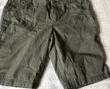 Columbia Women&#39;s Size 6 Olive green Casual Shorts Square Pockets - $29.03