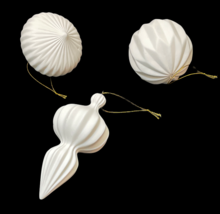 Threshold Studio McGee Porcelain Ornament Set 3 Pieces White Christmas Hanging - £16.61 GBP