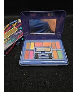 Vintage 1993 AVON International Colors Eyeshadow &amp; Blushes Makeup Cosmet... - $357.52 MXN
