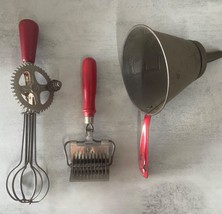 3 Vtg Wood Handle Kitchen Tool Decortions Egg Beater, Funnel &amp; Pasta Cutter - £19.86 GBP