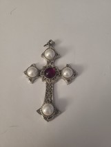 Sarah Coventry Cross Gothic Silver and Purple Necklace Pendant - $377.92 MXN