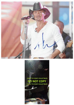 Tim McGraw Country music legend signed 8x10 photo COA exact Proof autographed - £101.23 GBP